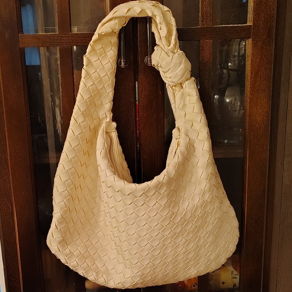 Urban Expressions Chic Cream/Ivory Woven Hobo Bag
